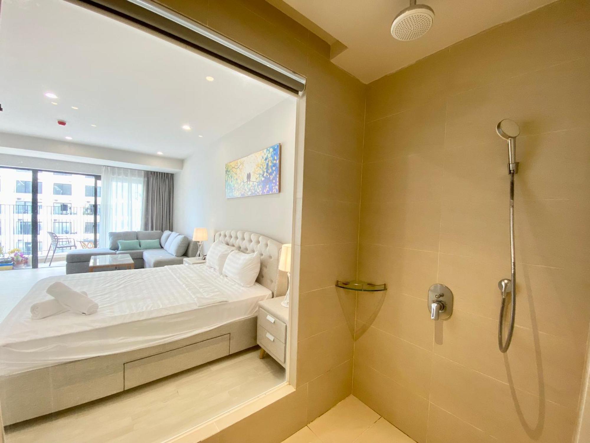Wise Stay Gold Coast Apartment 나트랑 객실 사진